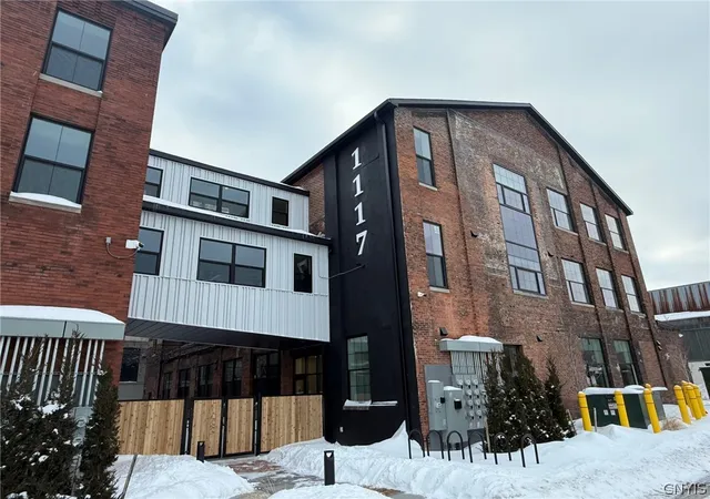 1st image of 1117 W Fayette St #114, Syracuse, NY 13204 | MLS# S1669667
