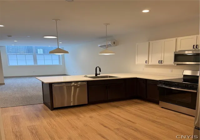 3rd image of 1117 W Fayette St #114, Syracuse, NY 13204 | MLS# S1669667