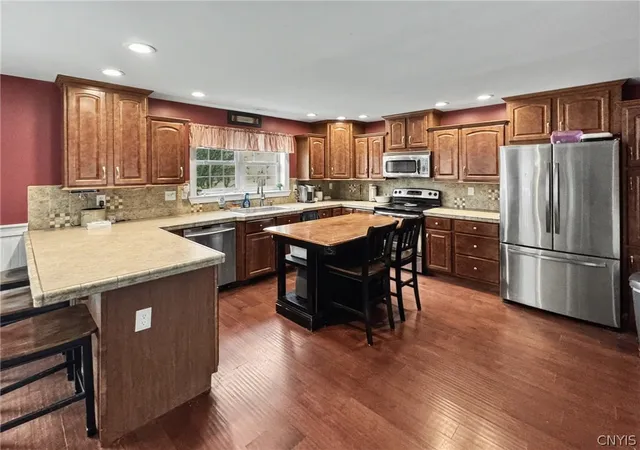 Homes for sale in Groton, NY | 524 Lick St, Groton, NY 13073 | MLS# S1669357