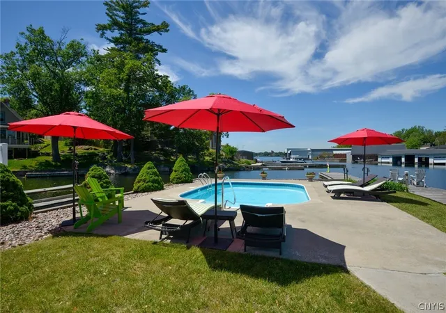 Photo 5 of Single family home for sale at 26 Otter St, Alexandria Bay, NY 13607 | MLS# S1668309 | Listing updated on 2026-07-12