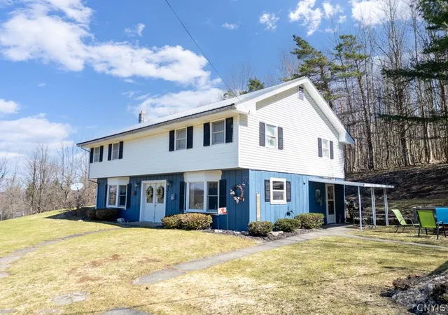 2nd image of 1214 Elizabethtown Rd, German Flatts, NY 13357 | MLS# S1669776