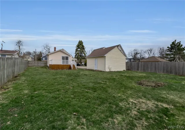 3rd image of 1 Akron St, Lockport City, NY 14094 | MLS# B1669645