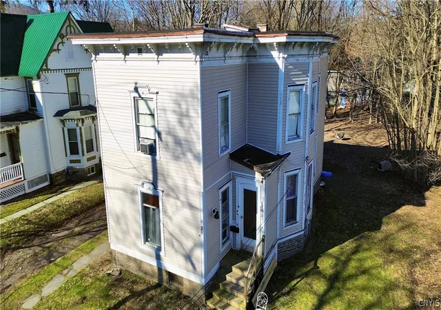 3rd image of 14-16 Otsego St, Oneonta, NY 13820 | MLS# S1669841