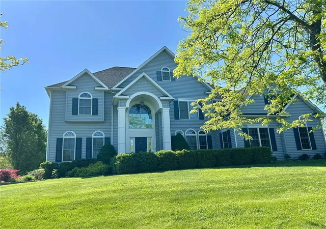 Photo 2 of Single family home for sale at 16 Chelsea Dr, Horseheads, NY 14845 | MLS# R1662938 | Listing updated on 2026-07-18