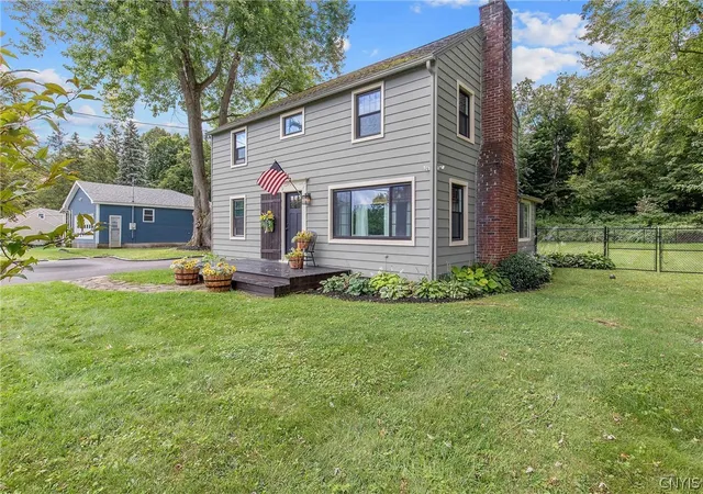 Photo 2 of Sale Pending at 339 W Genesee St, Chittenango, NY 13037 | MLS# S1669771 | Listing updated on 2026-07-17