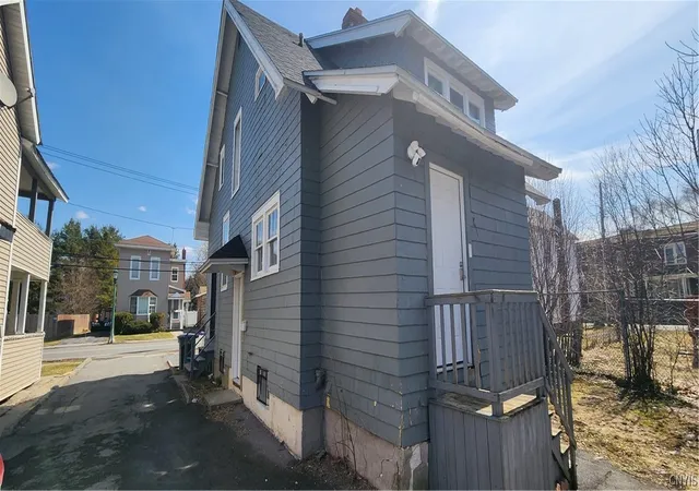 Homes for sale in Watertown City, NY | 611 Mill St, Watertown City, NY 13601 | MLS# S1668710