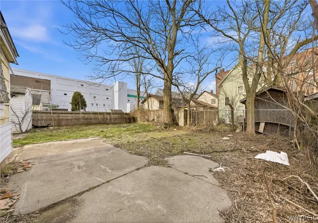 Homes for sale in Buffalo, NY | 98 Tennessee St, Buffalo, NY 14204 | MLS# B1669321