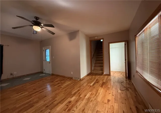 5th image of 213 Benzinger St, Buffalo, NY 14206 | MLS# B1669327