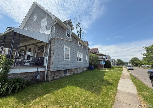 Homes for sale in Buffalo, NY | 58 Eckhert St, Buffalo, NY 14207 | MLS# B1667991