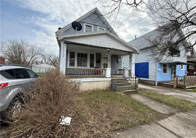 2nd image of 27 Lang Ave, Buffalo, NY 14215 | MLS# B1667976