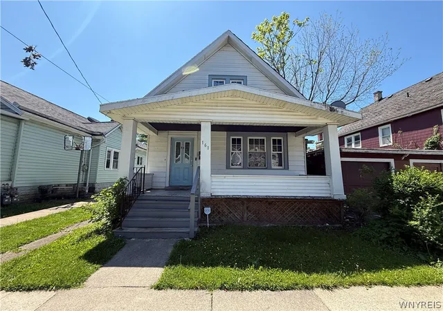 Homes for sale in Buffalo, NY | 161 Farmer St, Buffalo, NY 14207 | MLS# B1667988