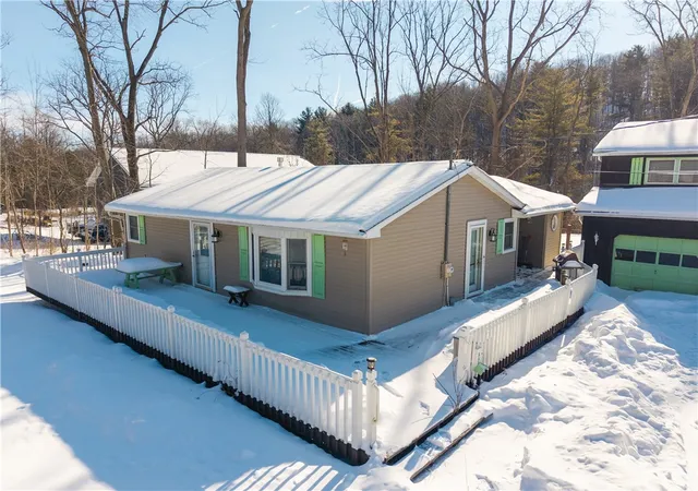 Homes for sale in Naples, NY | 8823 Eelpot Rd, Naples, NY 14512 | MLS# R1640071