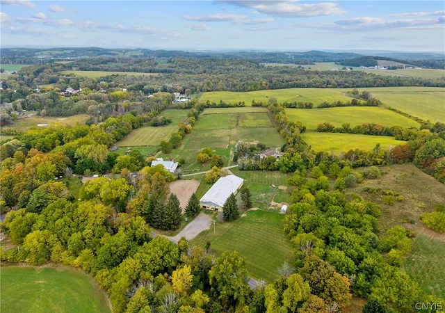 5th image of 693 Masters Rd, Elbridge, NY 13060 | MLS# S1670058