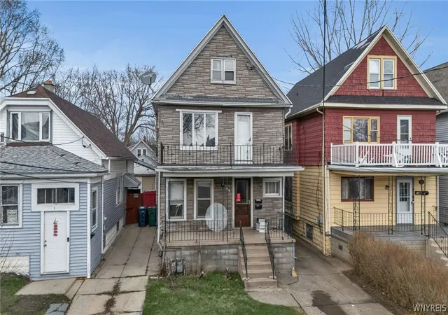 Homes for sale in Buffalo, NY | 99 Henrietta Ave, Buffalo, NY 14207 | MLS# B1670081
