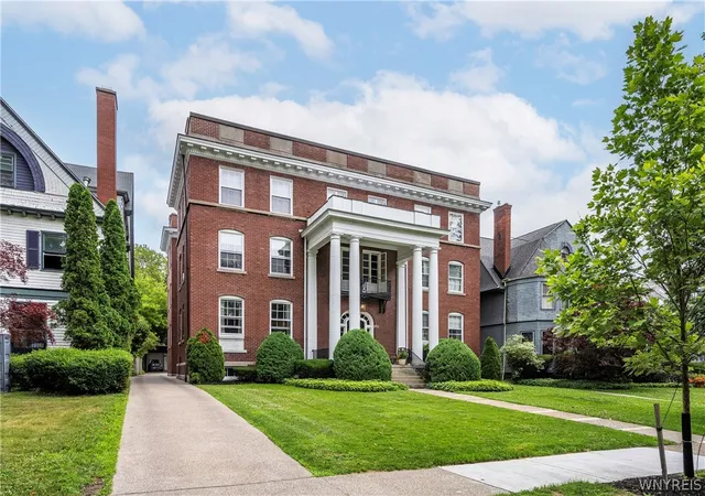1st image of 107 Oakland Pl #1 Pl, Buffalo, NY 14222 | MLS# B1669787