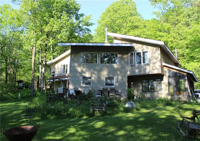 1st image of 714 Pleasant Valley Rd, Sherburne, NY 13460 | MLS# R1670063