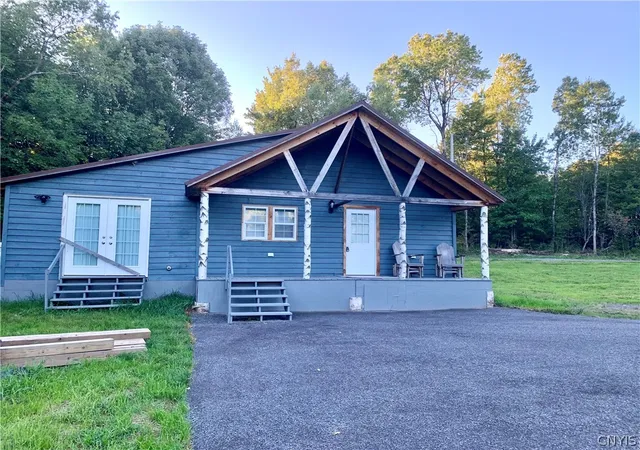 Homes for sale in Florence, NY | 2922 Lee Rd, Florence, NY 13316 | MLS# S1669837