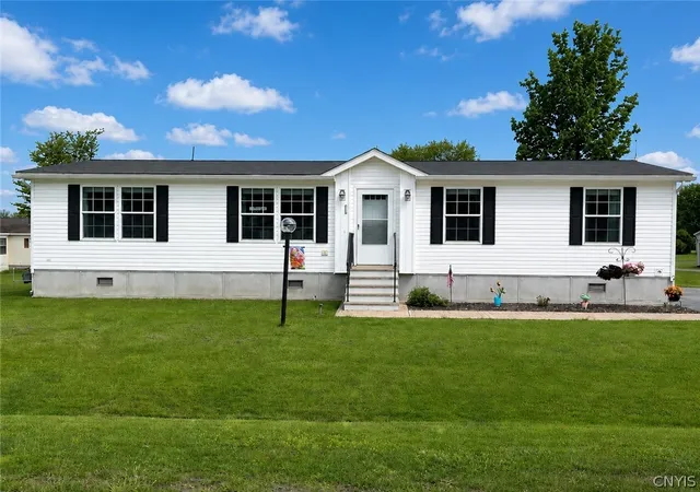 Homes for sale in Rome, NY | 114 Pazdur Blvd S, Rome, NY 13440 | MLS# S1670239