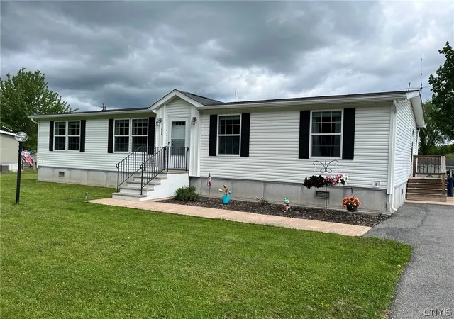 Homes for sale in Rome, NY | 114 Pazdur Blvd S, Rome, NY 13440 | MLS# S1670239