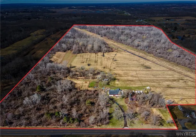 2nd image of 3316 Beebe Rd, Wilson, NY 14108 | MLS# B1670100