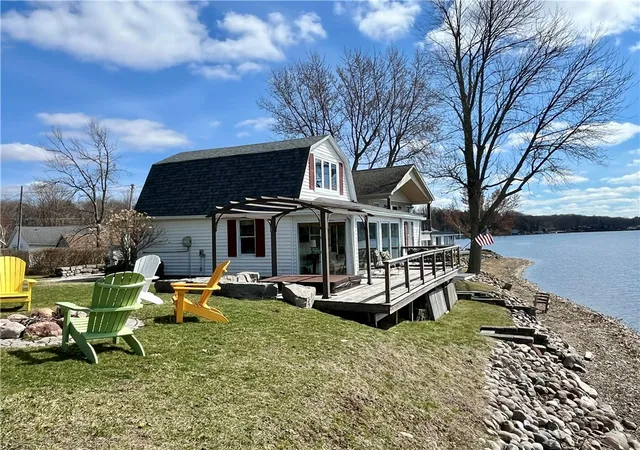Homes for sale in Wolcott, NY | 8393 Thrush Rd, Wolcott, NY 14590 | MLS# R1667862