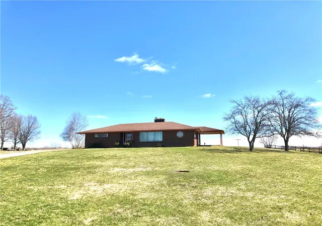 Homes for sale in Batavia, NY | 9091 Creek Rd, Batavia, NY 14020 | MLS# R1668751