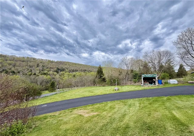 Photo 5 of Manufactured home for sale at 1052 County Hwy 23, Walton, NY 13856 | MLS# R1666959 | Listing updated on 2026-07-24