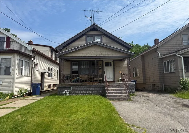 2nd image of 25 Chadduck Ave, Buffalo, NY 14207 | MLS# B1663541