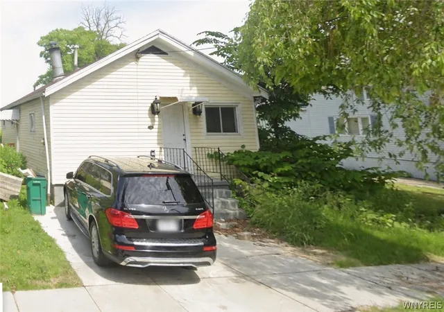 1st image of 126 Bushnell St, Buffalo, NY 14206 | MLS# B1670507