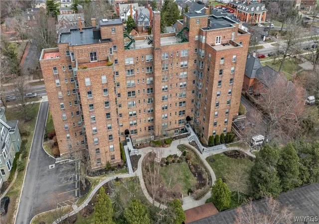 2nd image of 751 W Ferry St #6CD, Buffalo, NY 14222 | MLS# B1670556