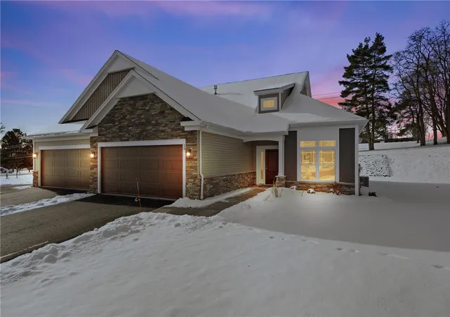 1st image of 21 Eagle Holw, Perinton, NY 14526 | MLS# R1670784