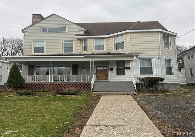 1st image of 1515 Oneida St, Utica, NY 13501 | MLS# S1670711