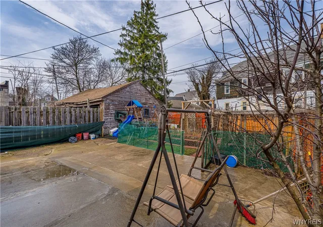 48th image of 1960 Genesee St, Buffalo, NY 14211 | MLS# B1670867