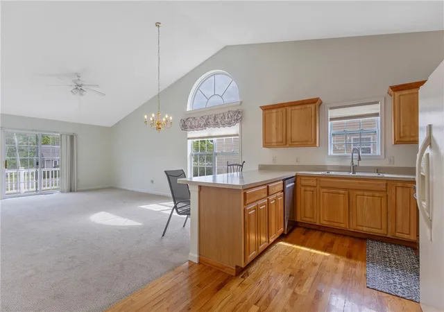 4th image of 5059 Betsy Ross Wy, Salina, NY 13088 | MLS# R1670767