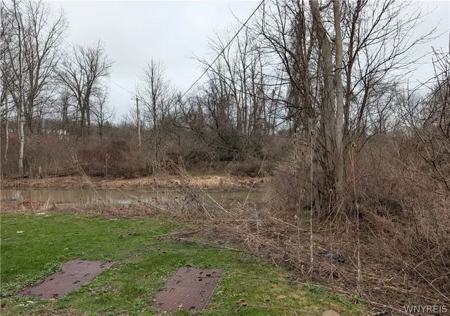 1st image of Niag Falls Blvd S, Niagara Falls, NY 14304 | MLS# B1669779