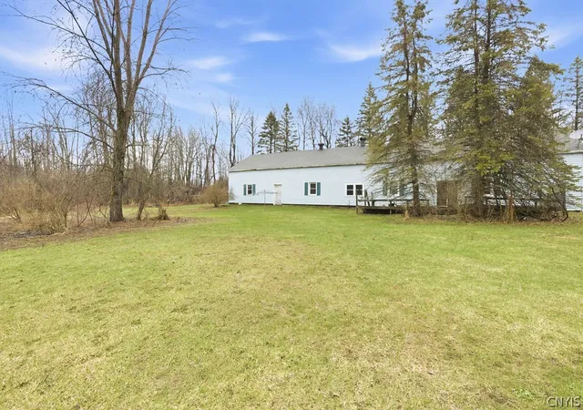 Homes for sale in Schroeppel, NY | 271 Barnard Rd, Schroeppel, NY 13135 | MLS# S1670233