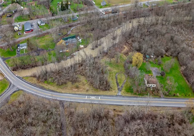 Photo 4 of House for sale at 4174 State Route 488, Canandaigua, NY 14424 | MLS# R1671063 | Listing updated on 2026-04-04