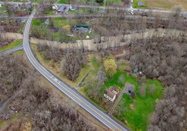Photo 5 of House for sale at 4174 State Route 488, Canandaigua, NY 14424 | MLS# R1671063 | Listing updated on 2026-04-04