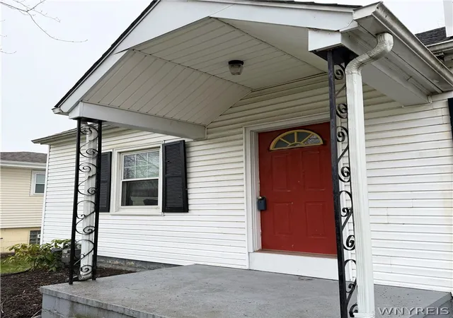 Homes for sale in Amherst, NY | 223 Harding Rd, Amherst, NY 14221 | MLS# B1670715