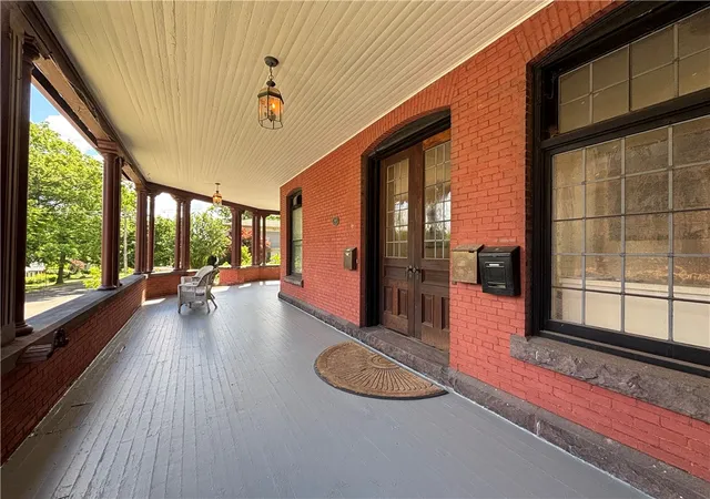 3rd image of 201 Pine St, Corning, NY 14830 | MLS# R1671471