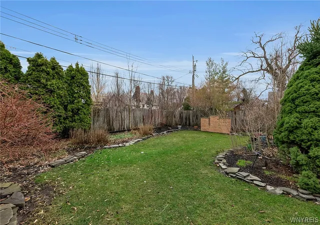 Homes for sale in Buffalo, NY | 75 Nottingham, Buffalo, NY 14216 | MLS# B1670518