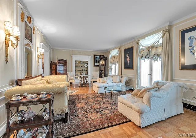 Homes for sale in Buffalo, NY | 75 Nottingham, Buffalo, NY 14216 | MLS# B1670518