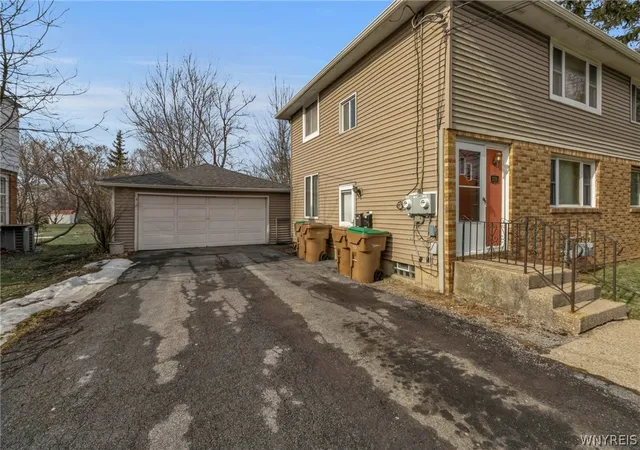 Photo 3 of Sale Pending at 320 Fonda Dr, Buffalo, NY 14225 | MLS# B1671636 | Listing updated on 2026-07-04
