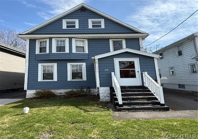 1st image of 29 Melrose St, Buffalo, NY 14220 | MLS# B1671698