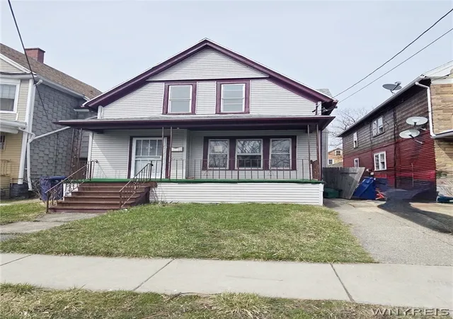 2nd image of 154 Wakefield Ave, Buffalo, NY 14214 | MLS# B1671679