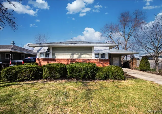 1st image of 2174 Parker Blvd, Tonawanda, NY 14150 | MLS# B1670753