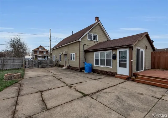4th image of 110 Hedley St, Buffalo, NY 14206 | MLS# B1671604
