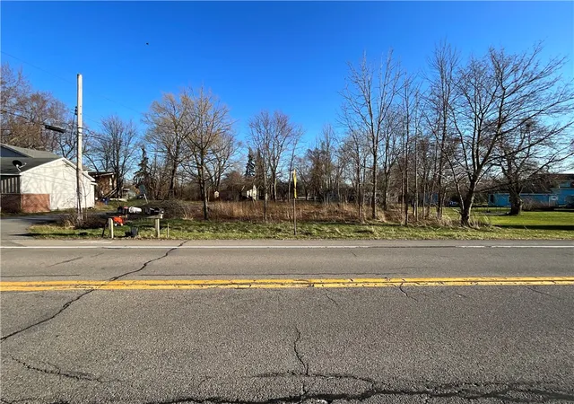 2nd image of 3244 W Lake Rd, Wilson, NY 14172 | MLS# R1671381