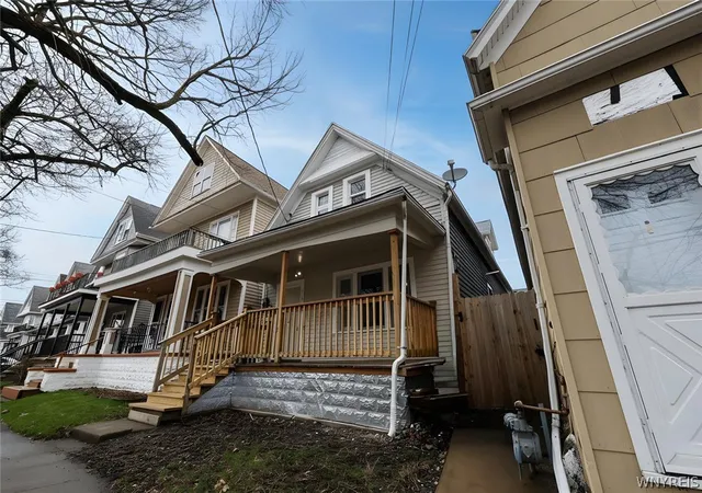3rd image of 212 Grote St, Buffalo, NY 14207 | MLS# B1670824