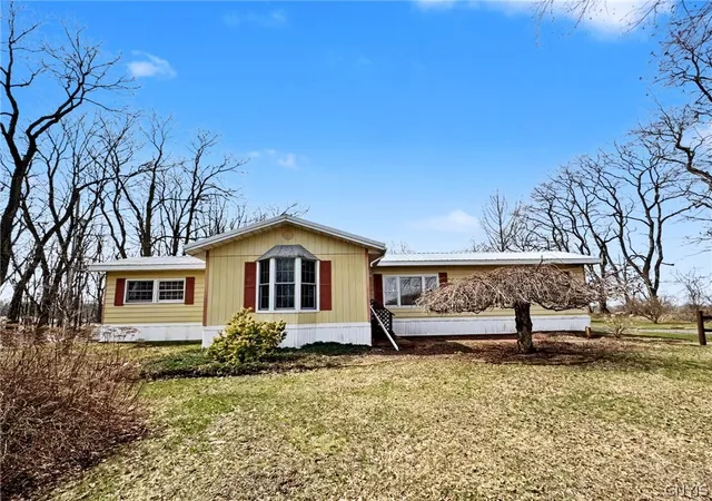 Homes for sale in Groton, NY | 190 Devlen Rd, Groton, NY 13073 | MLS# S1672028